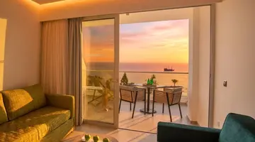 Cavo Maris Beach Hotel