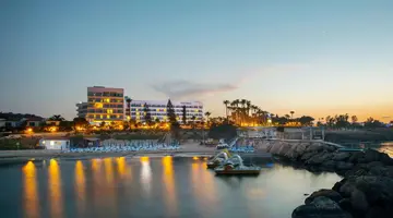 Cavo Maris Beach Hotel
