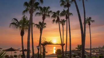Cavo Maris Beach Hotel