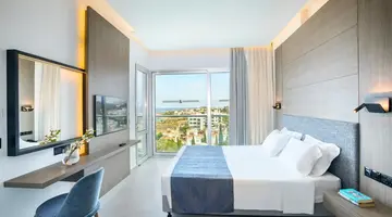 Cavo Maris Beach Hotel