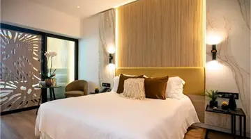 Cavo Maris Beach Hotel