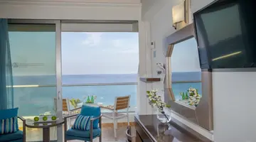 Cavo Maris Beach Hotel