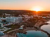 Cavo Maris Beach Hotel
