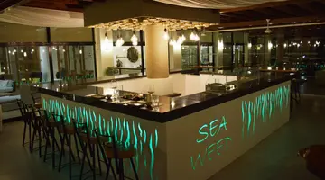 Cavo Maris Beach Hotel