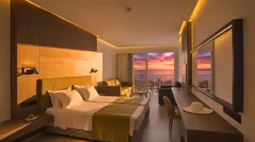 Cavo Maris Beach