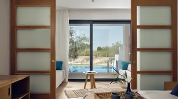 Cavo Orient Beach Hotel & Suites