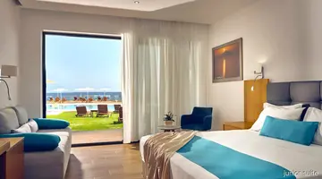 Cavo Orient Beach Hotel & Suites