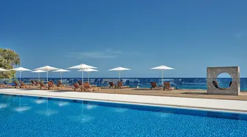 Cavo Orient Beach Hotel & Suites