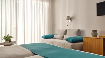Cavo Orient Beach Hotel & Suites