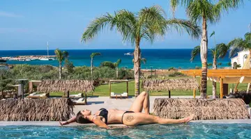 Cavo Zoe Hotel