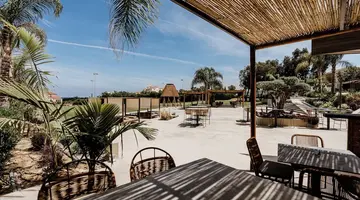 Cavo Zoe Seaside Hotel