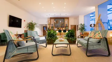 Cavo Zoe Seaside Hotel