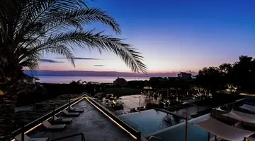 Cavo Zoe Seaside Hotel