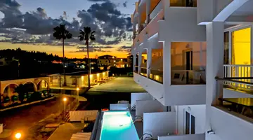 Cavomarina Beach Hotel