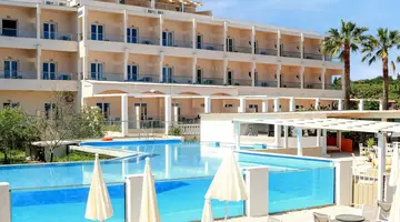 Cavomarina Beach Hotel