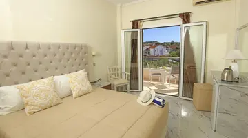 Cavomarina Beach Hotel