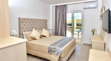 Cavomarina Beach Hotel