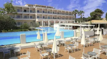 Cavomarina Beach Hotel