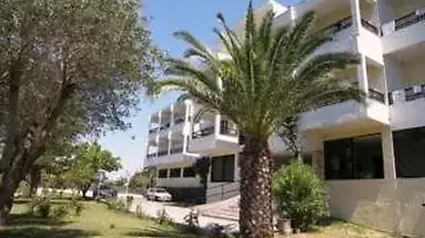 Cavomarina Beach Hotel