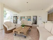 Cavos Beach House