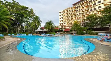 Cebu White Sands Resort & Spa