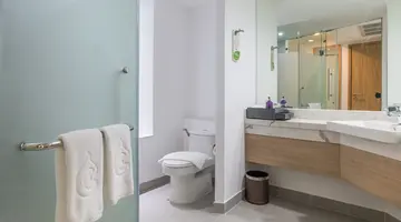 CENTARA AO NANG BEACH RESORT AND SPA KRABI