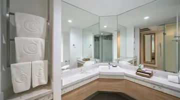 Centara Ao Nang Beach Resort & Spa Krabi