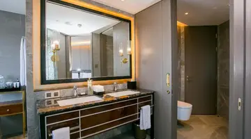 CENTARA GRAND AT CENTRAL WORLD