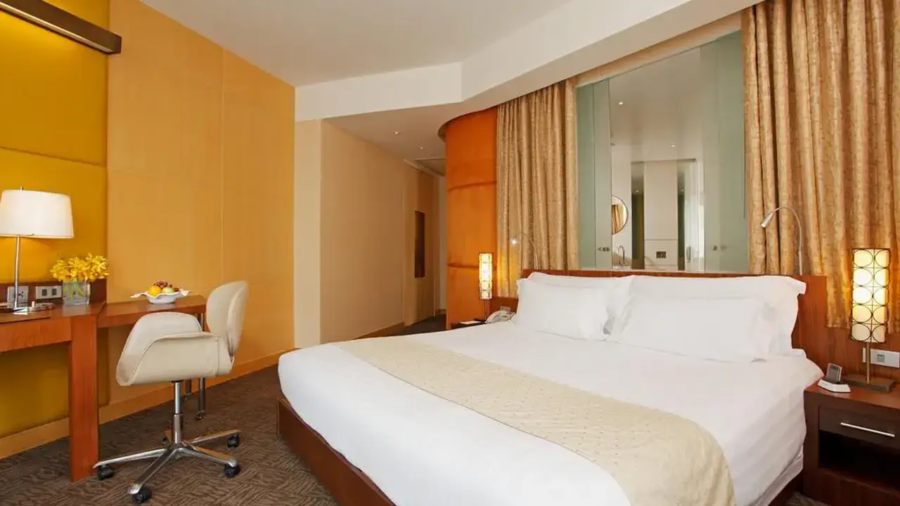 CENTARA GRAND AT CENTRAL WORLD