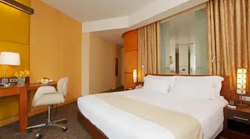 CENTARA GRAND AT CENTRAL WORLD