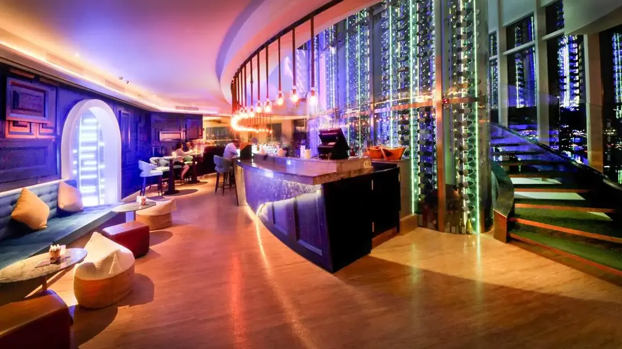 CENTARA GRAND AT CENTRAL WORLD