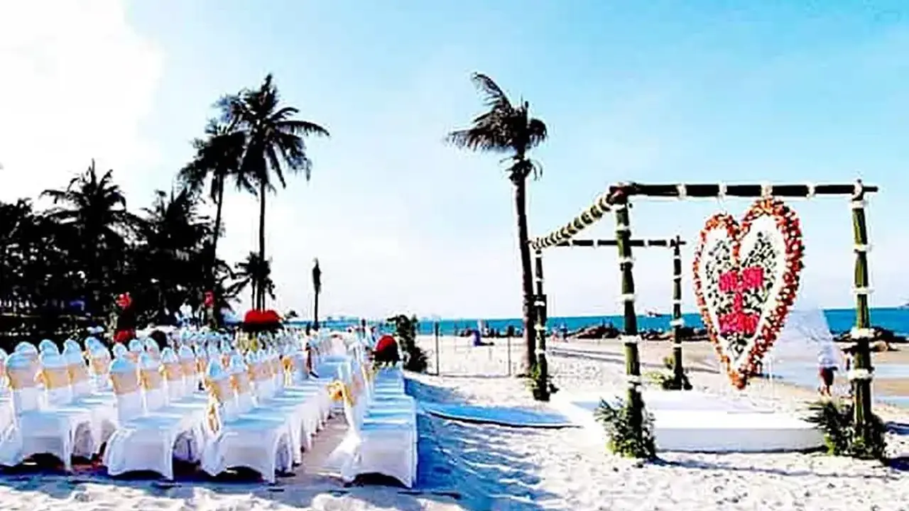 Centara Grand Beach Resort Hua Hin
