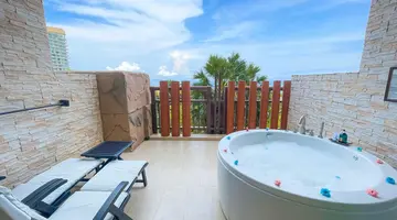 Centara Grand Mirage Beach Resort Pattaya