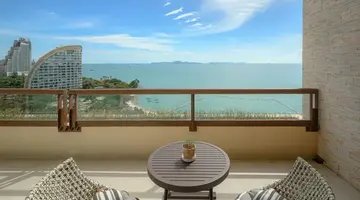 Centara Grand Mirage Beach Resort Pattaya
