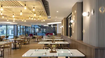 CENTARA LIFE HOTEL BANGKOK PHRA NAKHON