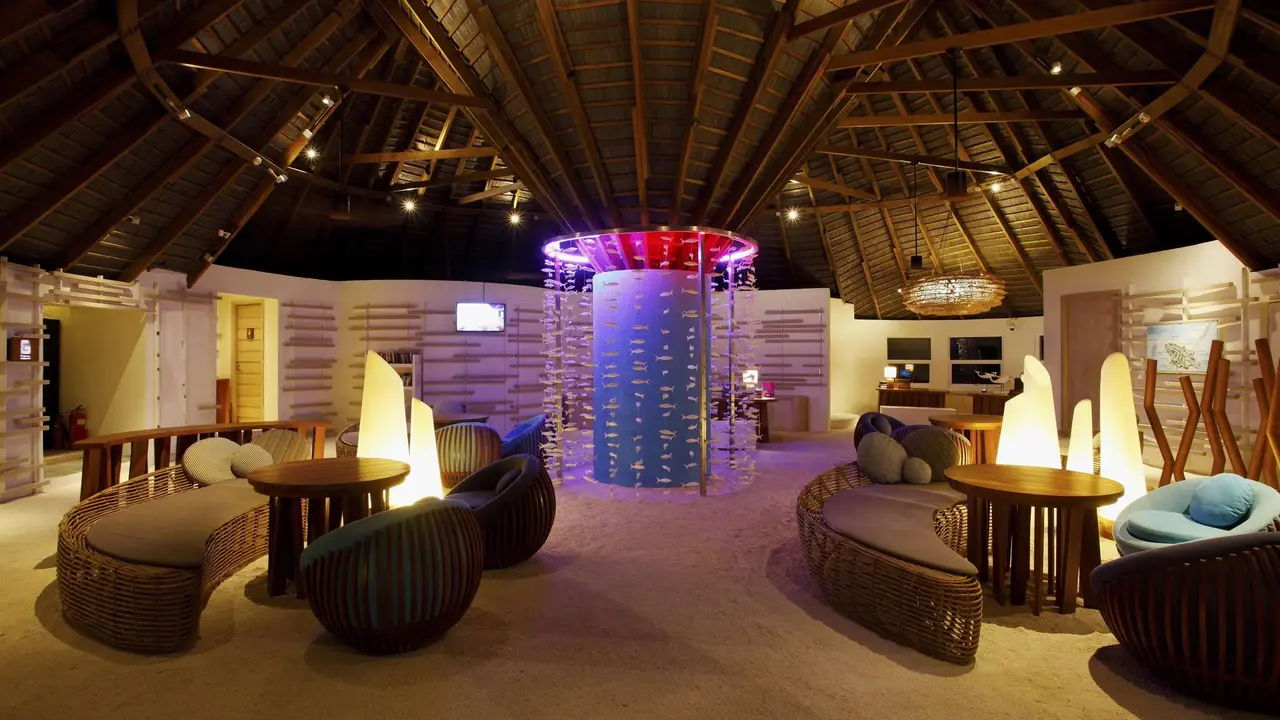 Centara Ras Fushi Resort & Spa Maldives