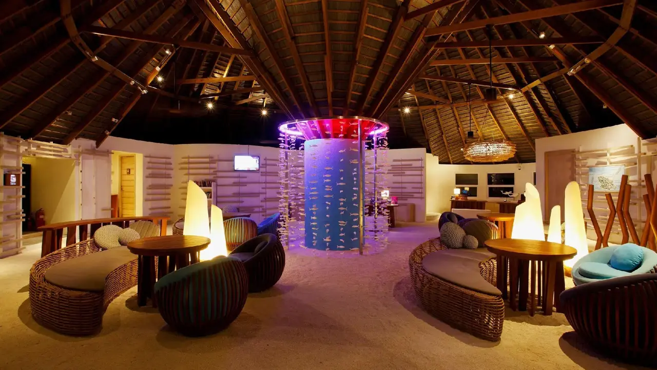 Centara Ras Fushi Resort & Spa Maldives