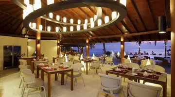 Centara Ras Fushi Resort & Spa Maldives