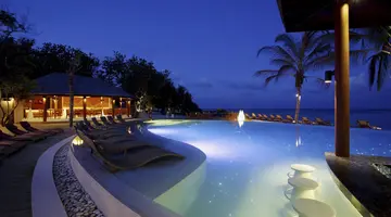 Centara Ras Fushi Resort & Spa Maldives