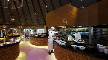 Centara Ras Fushi Resort & Spa Maldives