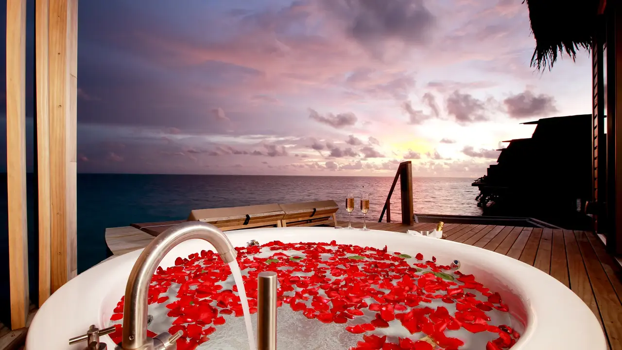 Centara Ras Fushi Resort & Spa Maldives
