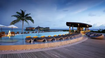 Centara Ras Fushi Resort & Spa Maldives