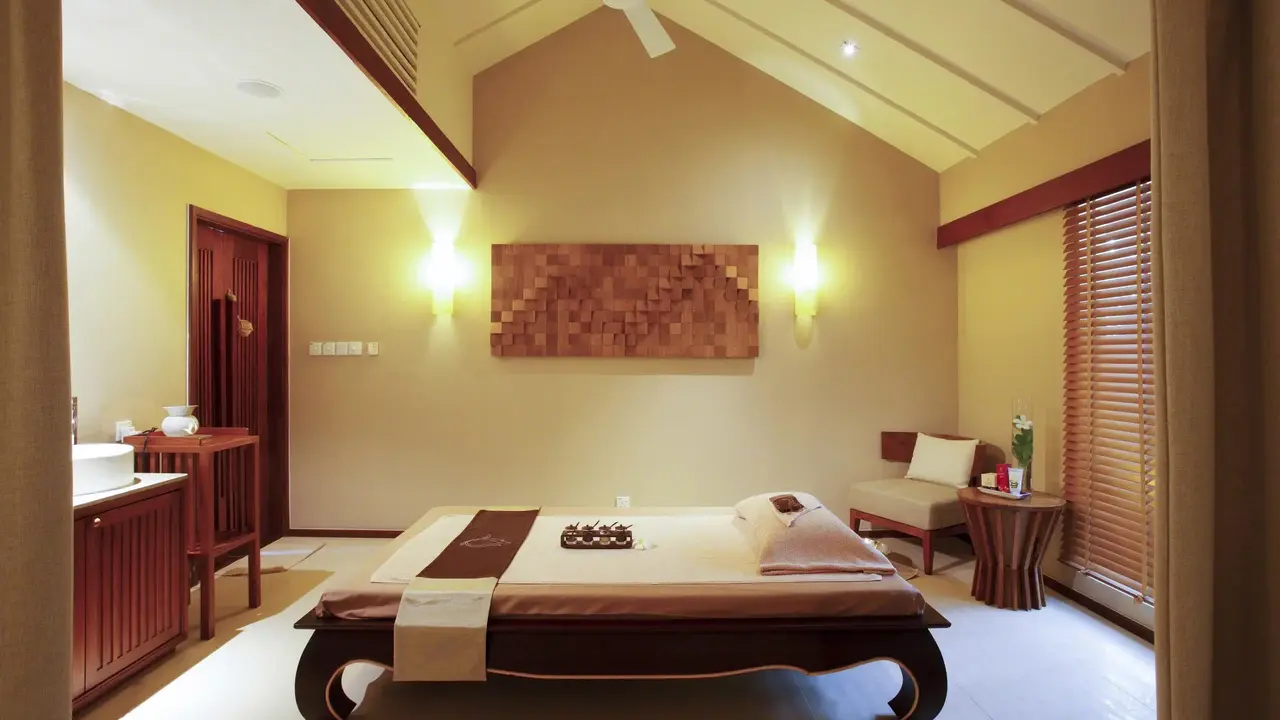 Centara Ras Fushi Resort & Spa Maldives