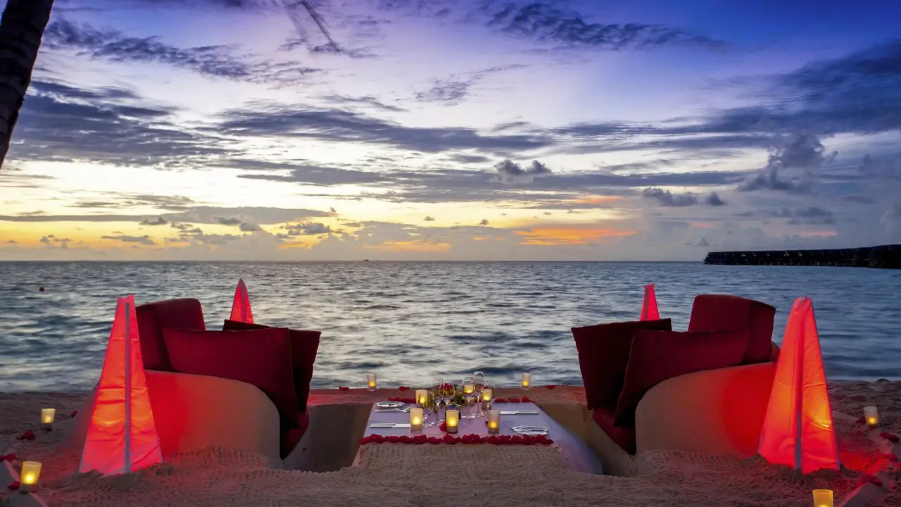 Centara Ras Fushi Resort & Spa Maldives