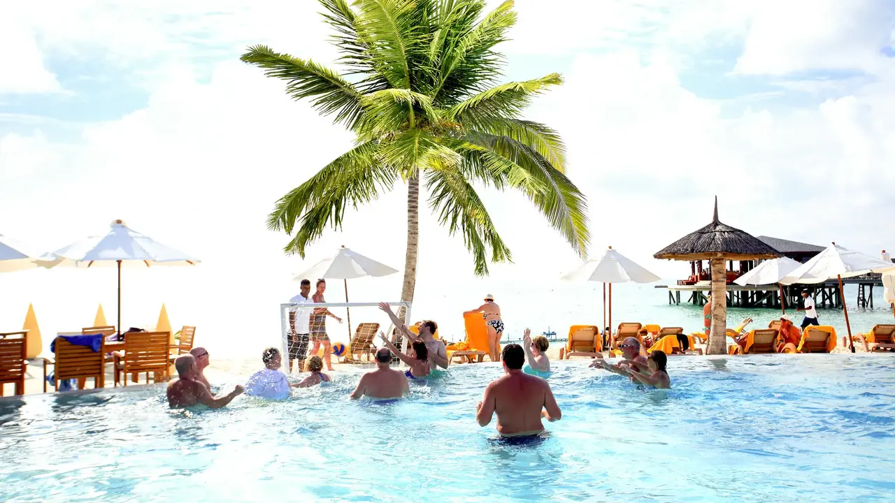 Centara Ras Fushi Resort & Spa Maldives
