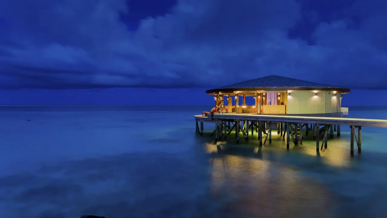 Centara Ras Fushi Resort & Spa Maldives