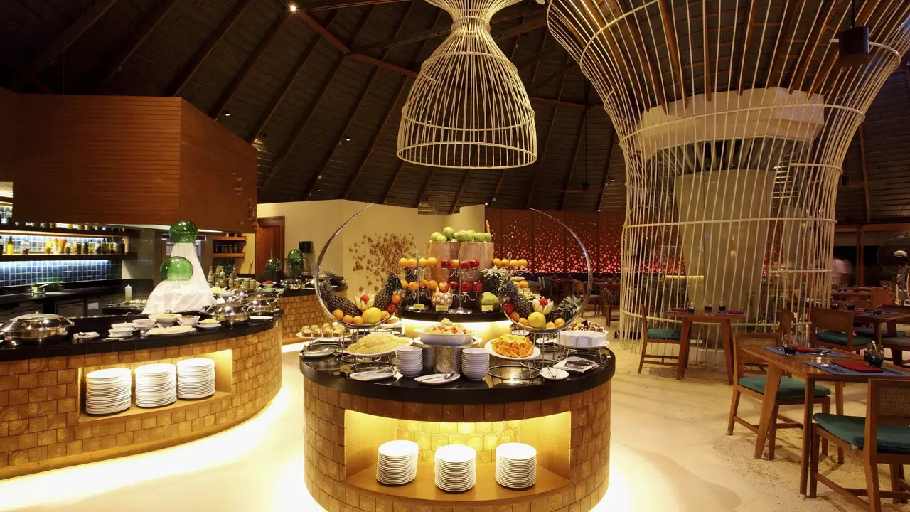 Centara Ras Fushi Resort & Spa Maldives