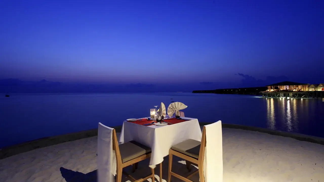 Centara Ras Fushi Resort & Spa Maldives