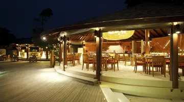 Centara Ras Fushi Resort & Spa Maldives