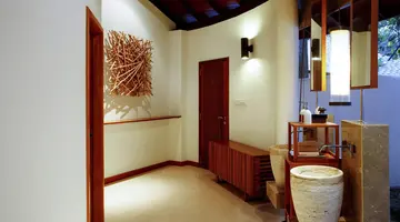 Centara Ras Fushi Resort & Spa Maldives